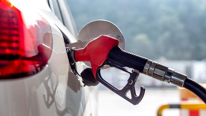 Apa Saja Perbedaan Antara Mesin Bensin dan Diesel - Carsome Indonesia