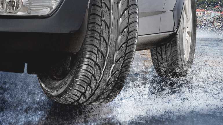 bahaya aquaplaning