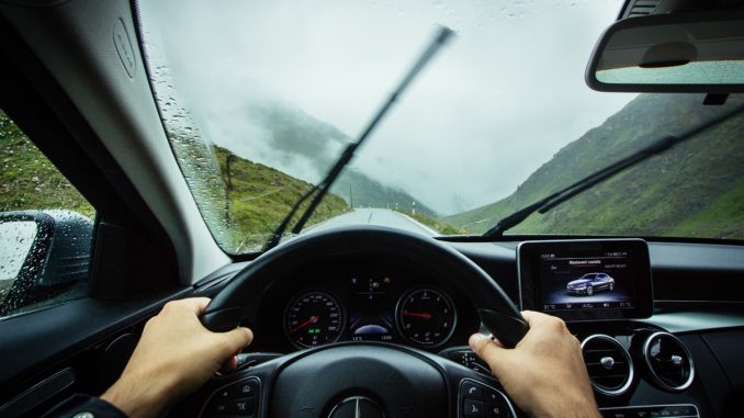bahaya aquaplaning